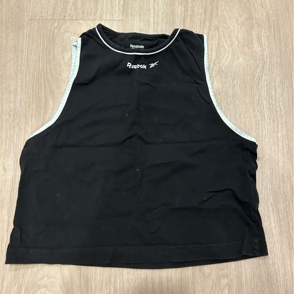 Reebok top